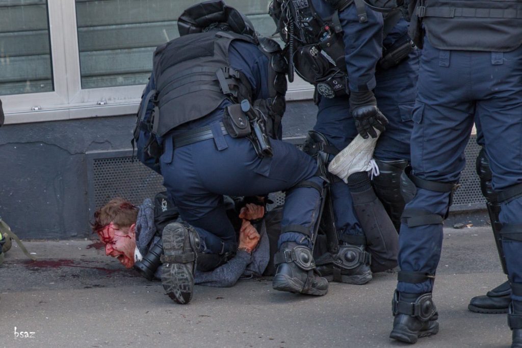 Police violence is on the rise in France. We, at DiEM25, invite all Europeans to stand up in solidarity with all citizens demonstrating for their rights.